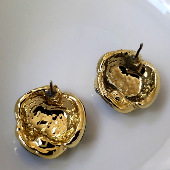 VTG Classic Enamel Knot Earrings, black and gold - Picture 2 of 5